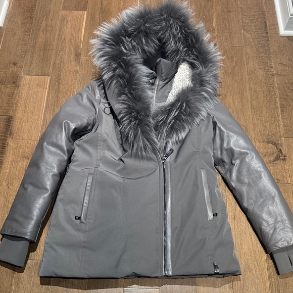 RUDSAK Jackets & Blazers - RUDSAK Charcoal silver fox Fur-Trimmed Puffer Jacket